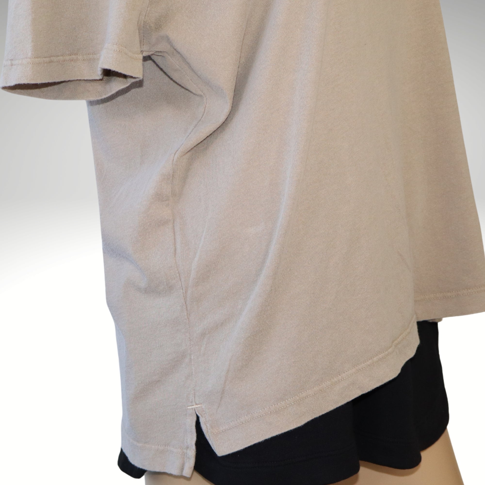 Crew neck short sleeve short sleeve, Side hem slit with reinforced bartack