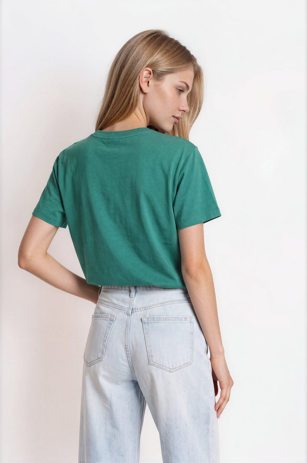 Crew neck short sleeve short sleeve, Side hem slit with reinforced bartack